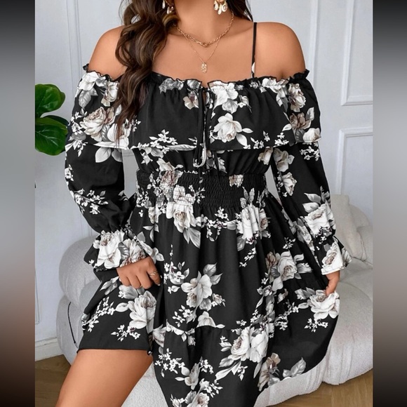 Boho plus size floral print cold shoulder dress - Picture 2 of 7